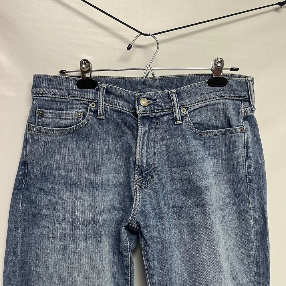 Abercrombie & Fitch Men's Medium Wash Blue Jeans 30W 32L Kennan Straight